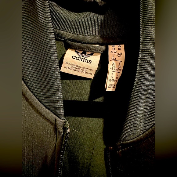 Adidas 3 stripes jacket - Picture 2 of 3